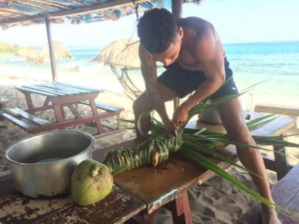 Mana Lagoon Backpackers Экстерьер фото
