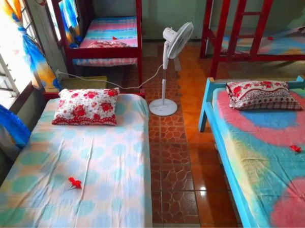 Mana Lagoon Backpackers Экстерьер фото