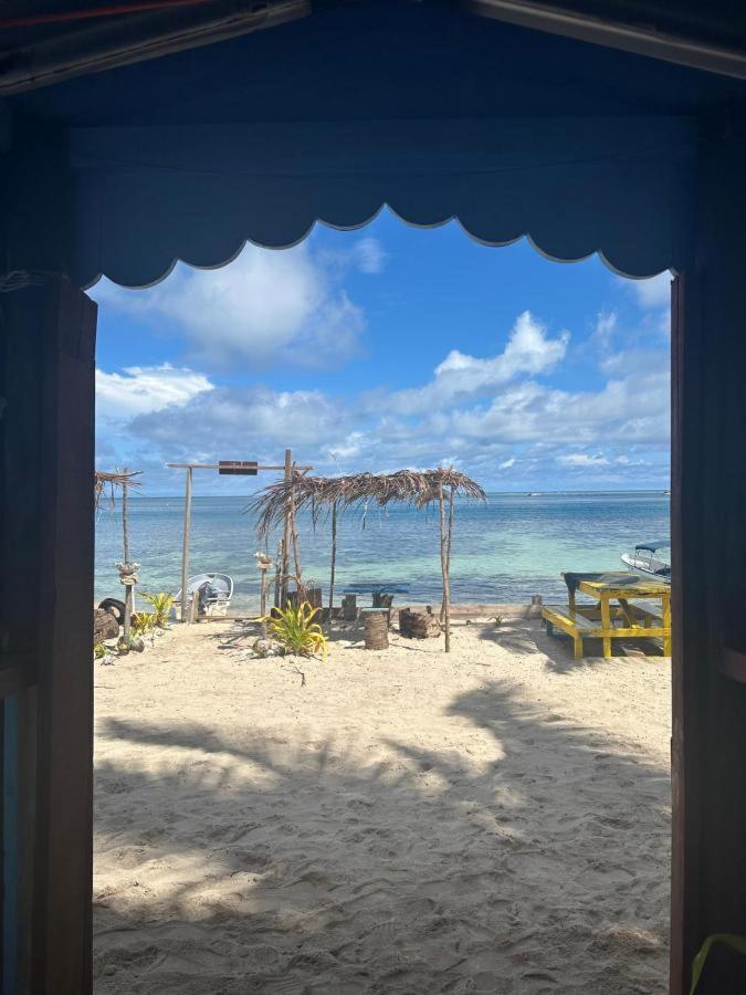 Mana Lagoon Backpackers Экстерьер фото